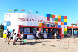 Korte video van onze trip naar legoland in denemarken op tweede paasdag 2016. Legoland Billund Denemarken Mamaliefde