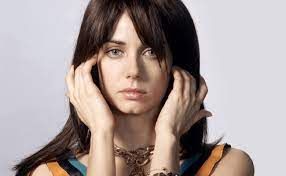 The main character, jenny, is a recent graduate of the university of chicago, who moves to los angeles to live with her boyfriend tim and. Jenny Schecter The L Word Lgbt Fans Deserve Better