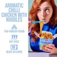 Kitchen Joy Spicy Sesame Chicken Aromatic Chilli with Noodles 320g