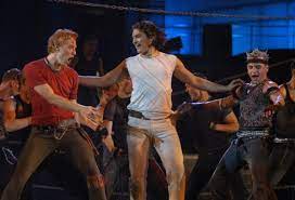 De mi tudjuk azt, mi az igazi jó! Mercutio Romeo Benvolio By Wonderfulgirl On Deviantart
