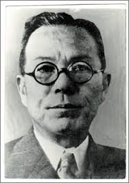 26 Kim seong soo Images: PICRYL