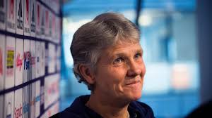 Gympaskor, handdukar, ja allt som var lösa föremål kastades mot henne. Pia Sundhage Blir Ny Forbundskapten For Brasiliens Damlandslag Dn Se