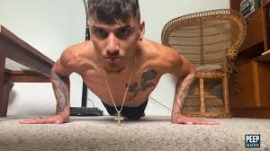 Athletic Stud Yanks on His Balls During JO Session [Video]