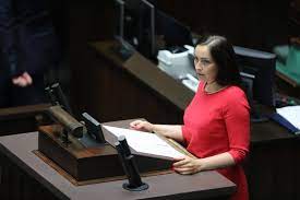 She was elected to the sejm (9th term) representing the constituency of piotrków trybunalski. Malgorzata Janowska Wrocila Do Klubu Pis