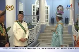 By.rizali rahman,s.pdkisah umar bin abdul aziz dan lampu istana#kumpulankisahsahabat#umarbinabdulaziz#khilafah#hayatussahabah. Tawarikh The Swearing In Of The Yang Di Pertuan Agong Xvi Mahkota Baginda