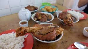 If you ever wondered why restaurant chow kiat's bkt taste so different at breakfast as compared to dinner, you will be. Klang Bak Kut Teh Restaurant Chow Kiat I Come I See I Hunt And I Chiak
