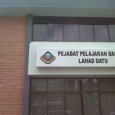 Pejabat pendidikan daerah tawau tingkat 5, wisma persekutuan, peti surat , tawau, sabah. Pejabat Pelajaran Daerah Government Building
