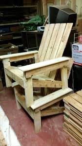 Taper the bottom edges about 1/2 in. Diy Wood Pallet Outdoor Furniture Ideas Easy Pallet Ideas