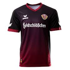 Der stürmer wollte türkgücü münchen unbedingt verlassen und zu dynamo dresden in die 2. Dynamo Dresden 17 18 Trikots Veroffentlicht Nur Fussball