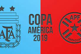 Lucas alario (argentina) sofre uma falta no campo adversário. Argentina X Paraguai Soccerblog