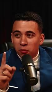 O Microfone Revela Talento Mas Só A Mesa Revela Caráter