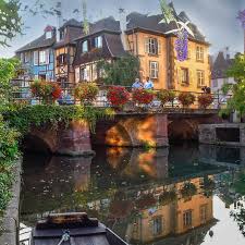 Abaixo, alguns benefícios de estar constantemente em contato com diferentes culturas Colmar Franca Faca Chuva Ou Sol A Alsacia E Sempre Linda Fazendo Fronteira Com Alemanha E Suica A Regiao Tem Cidades Com Nomes De Vilarejos De Contos De Fa