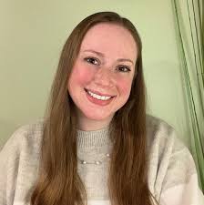 Danielle Feld's Instagram, Twitter & Facebook