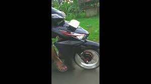 Kumpulan modifikasi vario 110 ala babylook style mulai dari yang simple sampai yang full modifikasi modifikasi ini karya anak. Riding With Vario 150 Hellaflush R2 Style Youtube