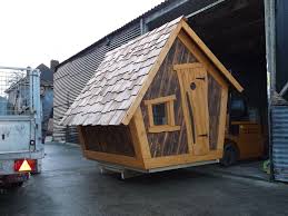 Lopsided Roof Play Houses Tree House Crooked House