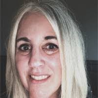 Lori Sams's Instagram, Twitter & Facebook