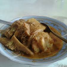 Kali ini kita mencicipi ketiga. Katupek Gulai Tunjang Pariaman Sumatera Barat