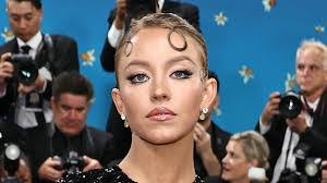 Hannah Vince's Instagram, Twitter & Facebook