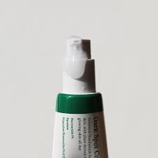 Best Dark Spot Corrector Serum For Face, Hands & Neck. This Age Spot Remover  Is Formulated With Bio Ingredient For Dark Spots, Age Spots & Sun Spots.  Kleem Organics Dark Spot Remover