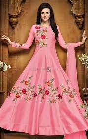 If you want an evening. Avail This Modern Tickle Pink Anarkali Suit With Floral Work For Reception This Floor Length Dress H Gown Party Wear Party Wear Kurti Designs Party Wear