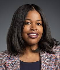 Bob Evans® Partners With Thomas'® to Offer Breakfast Promotion 'Worth the  Wake Up' During National Breakfast Month; Eduardo Zarate and Ciare James  Detail