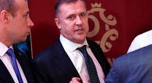 Karierę zaczynał jako ofensywny pomocnik, ale największe sukcesy odniósł w biznesie. 8kwlcasfwt8jbm