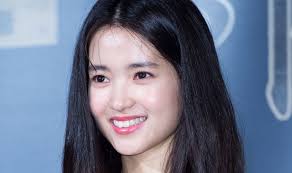 Cách tỉa lông mày hợp với khuôn mặt, đẹp tự nhiên đơn giản tại nhà