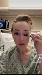 Being hospitalized sucks BUT at last my lashes don’t have to 😂  #thebrightside , Lashes here: www.tiktok.com/t/ZTLvVR7pb/, #Veyes  #veyesbeauty #beauty #LuxeBold #Lashes #eyelashtutorial #lashtutorial ...