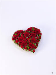 Beautiful pink roses my flower pink flowers beautiful flowers hearts and roses valentines flowers coming up roses funeral flowers arte floral. Red Rose And Carnation Heart Funeral Flowers St Austell