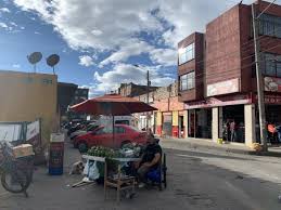 Drama aharon ha dedicado toda su vida a criar a su hijo uri. Plaza De Mercado Siete De Agosto Sites In Competition Students Reinventing Cities Reinventing Cities