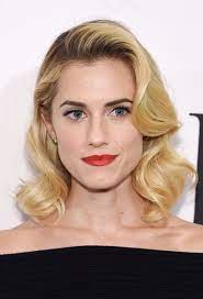 Allison Williams Medium Curls Hollywood Glam Hair Old Hollywood Hair Hollywood Hair