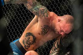 Anthony Smith details crazy home invasion: 'No normal human is able to  fight like that' - MMAmania.com