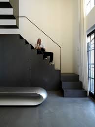 A good staircase will match with the perfect landscape of your house. 12 Black Stairs That Add A Sophisticated Touch To These Modern Homes