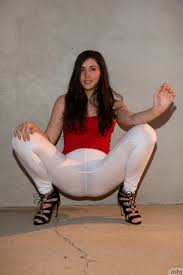 Zishy Irene Quinn Absolut Outdoor Deluxx yes porn pics xxx