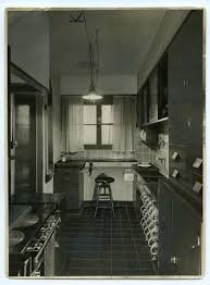 frau architekt retells architectural history over 100 years of women by dam the strength of architecture from 1998