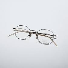 eyevan 7285 tw에 있는 핀