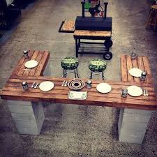 Die 25 Besten Ideen Zu Gartenbar Auf Pinterest Bars Im Freien In Garten Bar Design Ideen Design De Patios Moveis De Blocos De Concreto Patio Diy