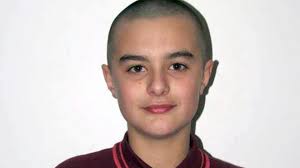 Cạo trọc đầu, nam sinh không được đến trường