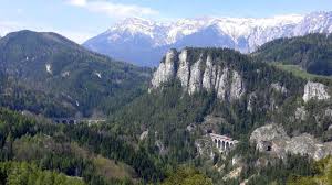 Semmering, most easterly and lowest (3,232 feet 985 metres) of the great alpine passes, at the boundary between bundesländer (federal provinces) steiermark (styria) and niederösterreich (lower. Obb Semmeringbahn Semmering Railway Youtube