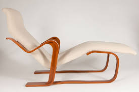 Marcel Breuer Bauhaus Chaise Lounge For Knoll Seating Decophobia 20th Century Design Bauhaus Furniture Small Living Room Furniture Marcel Breuer