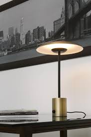 Lampe A Poser Design Hoshi Led H40 Cm Or Achetez En Ligne Lampe A Poser Design Lampes De Table Lampe A Poser