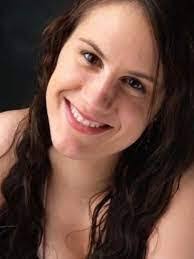 Elizabeth Schultz's Instagram, Twitter & Facebook