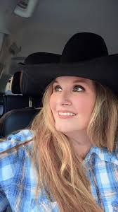 Western Saddle Fitting and Horse Riding Services