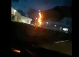 Chamativa of estatua da liberdade. Video Fogo Destroi Estatua Da Havan Em Sao Carlos Wscom
