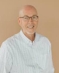 Kyle Saunders's Instagram, Twitter & Facebook