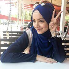 Tak sangka rezeki selebriti malaysia kita ni mengandung awal. 1 Mira Filzah Tidak Mengaku Ada Kekasih Rotikaya