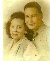 Hi everyone, I was wondering if anyone would be able to take out the damage  to this photo of my great great grandad who was killed at the somme. Its  the only