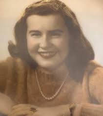 Doris Rand's Instagram, Twitter & Facebook