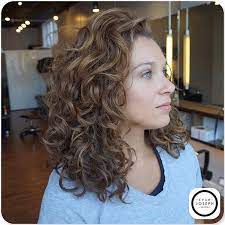 When styled right, fine hair can look amazing with a large crop. 6 Tricks To Try When Your Wavy Hair Is Flat Naturallycurly Com