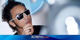 Akhirnya Giring-Cynthia Berbulan Madu di Inggris